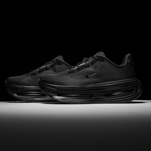 NIKE VOMERO PREMIUM SP 'BLACK' - BLACK/BLACK