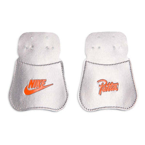 Patta x Netherlands x Nike Cryoshot Mercurial Vapor R9 - Metallic Silver/Hyper Crimson