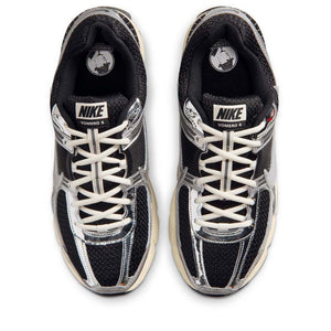 Nike Zoom Vomero 5 - Black/Chrome