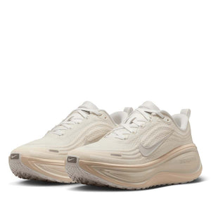 Women's Nike Vomero Plus - Summit White/Chalk