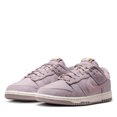 Women's Nike Dunk Low 'Now Accepting All Flowers' - Light Violet Ore/Sail