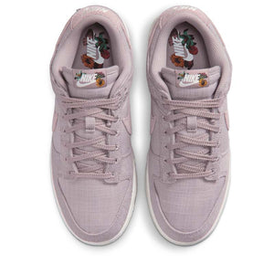 Women's Nike Dunk Low 'Now Accepting All Flowers' - Light Violet Ore/Sail