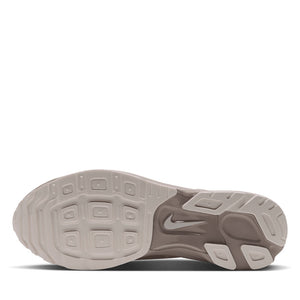 Women's Nike Zoom Streak 3 - Cream II/Sail