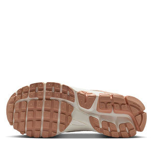 Women's Nike Zoom Vomero 5 - Sail/Rose Gold
