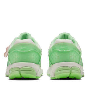 Women's Nike Zoom Vomero 5 - Sail/Cucumber Calm