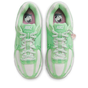 Women's Nike Zoom Vomero 5 - Sail/Cucumber Calm