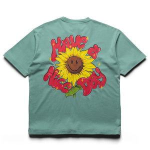 Market Smiley Sunflower Tee - Malachite Green