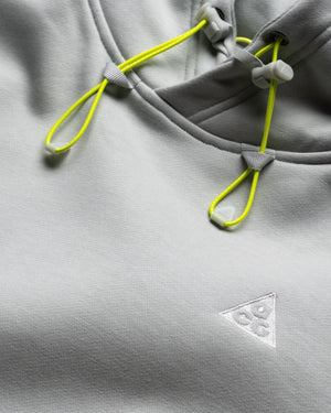 Nike ACG 'Tuff Fleece' - Light Silver/Summit White - detail