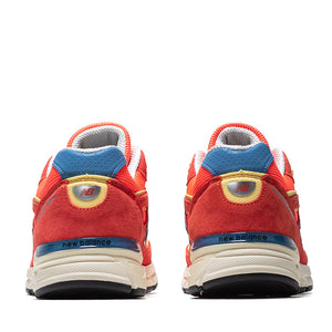 New Balance Made in USA 990v4 - Urgent Red/Maize