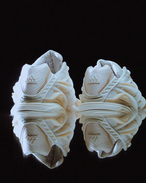 Pharrell Williams x Adidas Adistar Jellyfish - Chalk White/Off White
