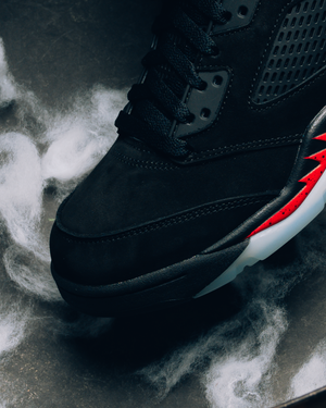 Air Jordan 5 Retro 'Halloween' - Black/Picante Red