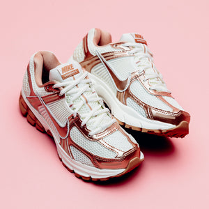 Women's Nike Zoom Vomero 5 - Sail/Rose Gold