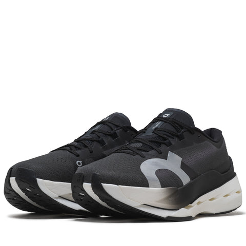 On Cloudboom Max - All Black