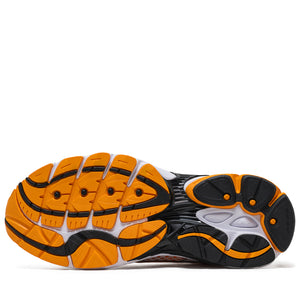 Saucony Progrid Omni 9 - White/Fuego